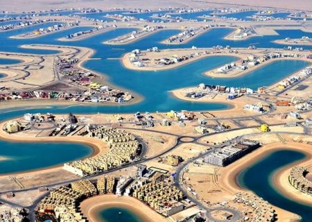 شهر عجیبی در بیابان های کویت که هر خانه آن ساحل اختصاصی دارد! + فیلم