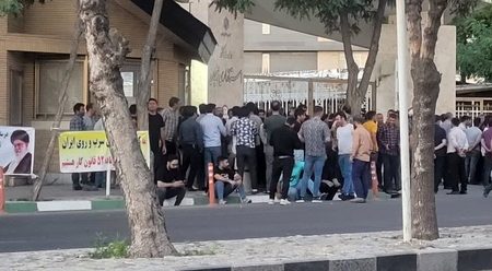 درخواست کارگران شرکت سرب و روی زنجان برای اجرای قانون ساعت کار در مشاغل سخت