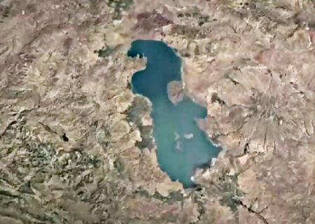 به وعده هر سه ماه یکبار افتتاح یک طرح احیای دریاچه ارومیه عمل شده است