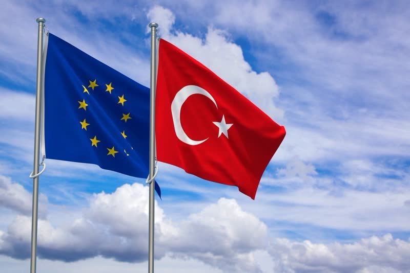 ترکیه و اتحادیه اروپا منتظر پاییز برای شتاب در روابط هستند