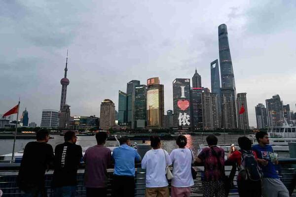 چین قوانین ویزا و اقامت شهری را برای تقویت اقتصاد کاهش می دهد