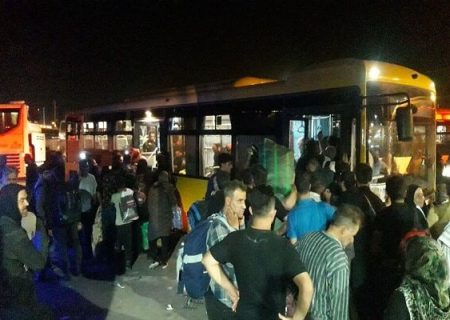 پشتیبانی انتقال زائران اربعین حسینی از مرز مهران به تبریز با ۳۰ دستگاه اتوبوس شهرداری