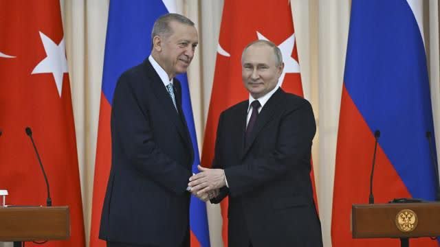 پوتین در دیدار با اردوغان بر استفاده بیشتر از ارز داخلی تاکید کرد