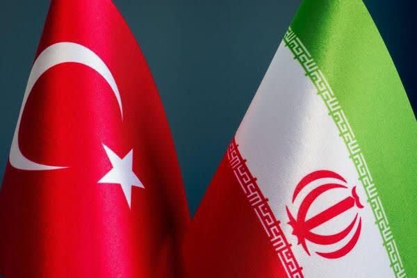 وزرای خارجه ترکیه و ایران در تهران گفتگو کردند