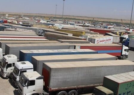 صادرات بیش از ۳ میلیون و ۹۸۱ هزارتن کالا از گمرکات آذربایجان‌غربی