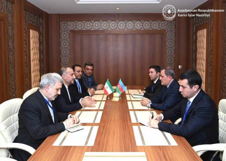 وزرای امور خارجه جمهوری آذربایجان و ایران افزایش تماس های دوجانبه را برای حل برخی مسائل مهم دانستند