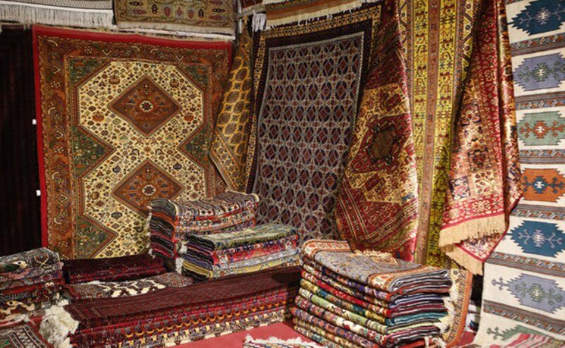 سهم ناچیز آذربایجان‌غربی از صادرات فرش/ رونق در بازار نیازمند حمایت مدیران است
