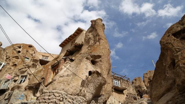 روستای ترکی معروف به “کاپادوکیای کوچک” در ایران منتظر بازدیدکنندگان خود است+عکس