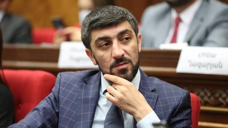 نماینده مجلس ارمنستان می خواهد در باکو زندگی کند
