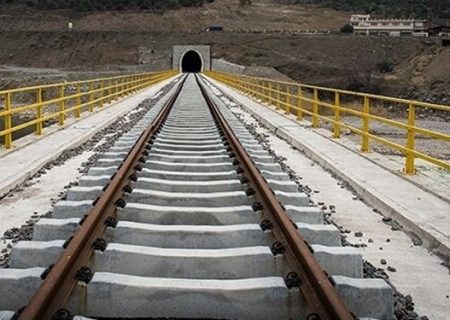 بازدید وزیر راه و شهرسازی از راه‌آهن اردبیل ـ میانه/ پیشرفت پروژه به ۹۳ درصد رسید