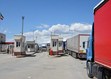 مشکلات مرز بازرگان با مسوولان ترکیه‌ای بررسی شد/ تلاش برای تمهید راه حل کاهش ترافیک مرزی