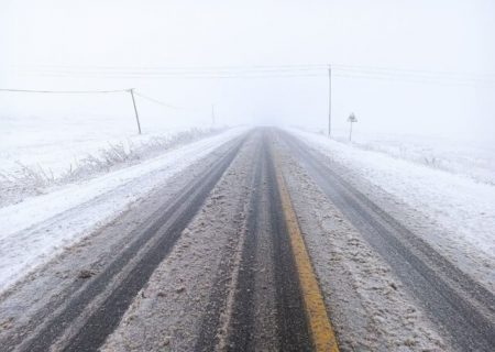 رانندگان برای تردد در جاده‌های زنجان تجهیزات زمستانی داشته باشند