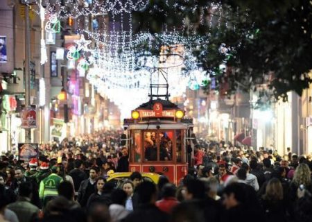 استانبول دومین شهر درخشان کریسمسی اروپا