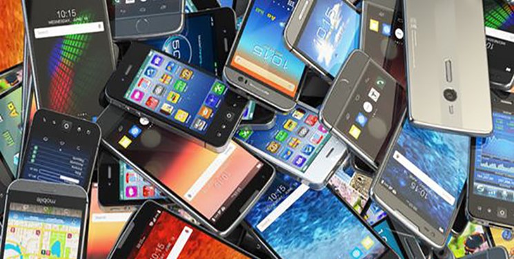لو رفتن گوشی‌های تلفن همراه قاچاقچی در فرودگاه تبریز