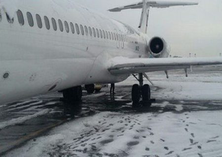 بارش سنگین برف پروازهای فرودگاه اردبیل را لغو کرد