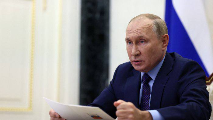 پوتین: شکست دادن روس ها غیرممکن است