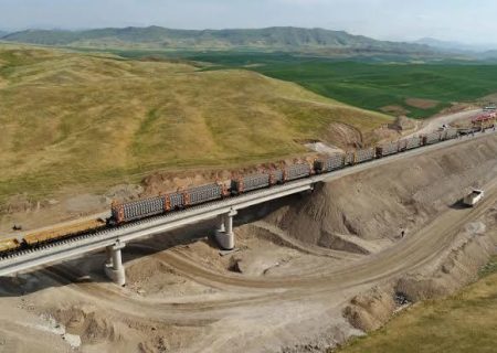 وزیر ترکیه: کریدور زنگه زور قابلیت حمل و نقل راه آهن باکو – تفلیس – قارص را افزایش می دهد