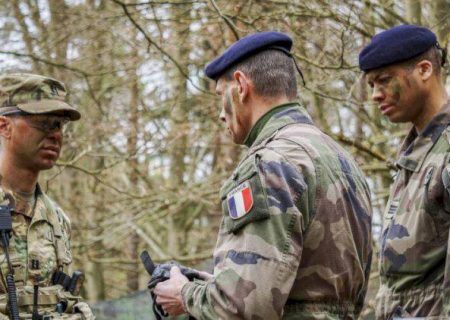 فرانسه می خواهد نیروی نظامی به زنگه زور بفرستد