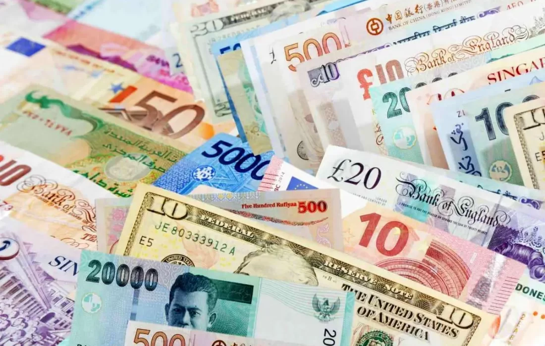 ریال ایران ضعیف‌ترین پول دنیا/ ۱۰ ارز کم‌ارزش جهان در سال ۲۰۲۴ معرفی شد