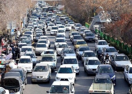 رفع گره ترافیکی تبریز با توسعه حمل‌ونقل عمومی/ تردد روزانه ۸۵۰ هزار دستگاه خودرو در سطح شهر