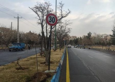 نصب ۲۰ تابلوی انتظامی در جنوب غرب تبریز
