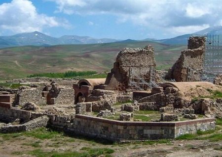 بازدید بیش از ۸۳۳ هزار گردشگر از جاذبه‌های آذربایجان‌غربی