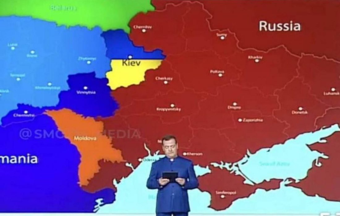 مدودف نقشه ای را نشان داد که در آن اوکراین بین چهار دولت تقسیم شده است