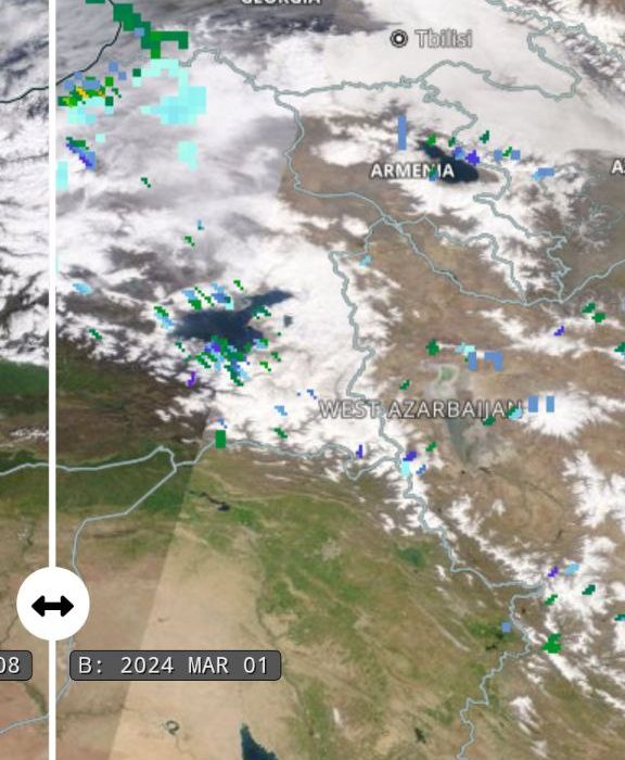 تصویر مقایسه ای پوشش برف و میزان بارش دریاچه ارومیه و دریاچه وان در یک روز واحد
