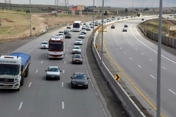 کاهش ۲ درصدی تردد نوروزی در جاده های آذربایجان شرقی