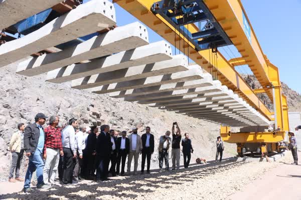 ریل‌گذاری پروژه راه‌آهن میانه – اردبیل به ۱۳۵ کیلومتر رسید