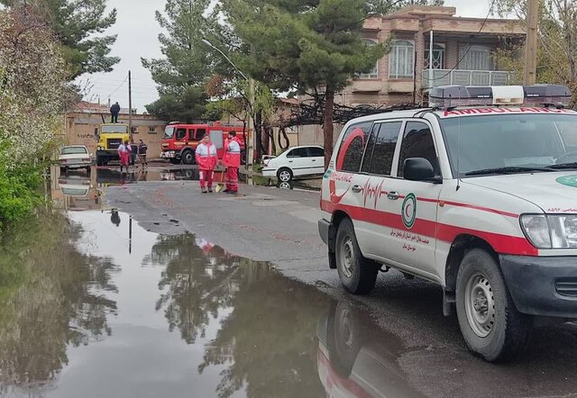 امدادرسانی هلال احمر آذربایجان شرقی به ۱۱۰ خانوار متأثر از سیل در شهرستان بناب