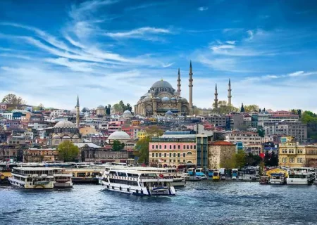 افزایش درآمد گردشگری ترکیه در سه ماهه نخست ۲۰۲۴