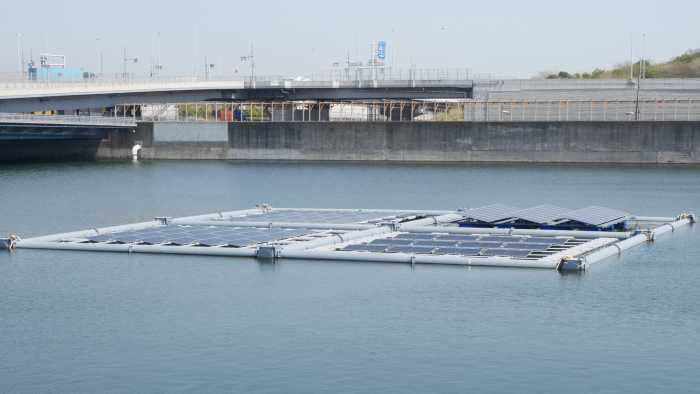 انرژی خورشیدی فراساحلی در خلیج توکیو بصورت آزمایشی اجرا شد
