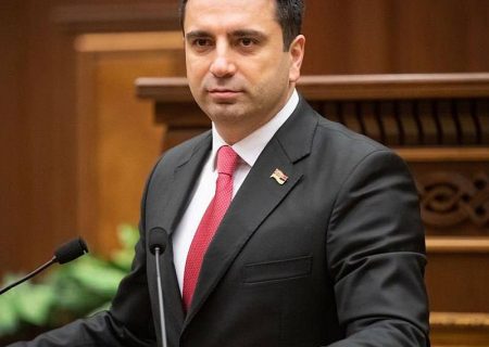 رئیس مجلس ارمنستان از روسیه خواست تهدیدات علیه کشورش را متوقف کند