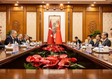 سفر وزیر امور خارجه ترکیه به چین به چه معناست؟