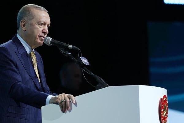 اردوغان تاکید کرد: تغییر در برنامه درسی مدارس برای تقویت جایگاه جهانی ترکیه است