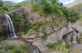 آبشار و طبیعت زیبای روستای گوار -کلیبر