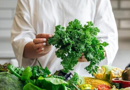 اشتباهات رایج در شست‌وشوی سبزیجات / بیماری خطرناکی که احتمال ابتلا به آن بالا می‌رود