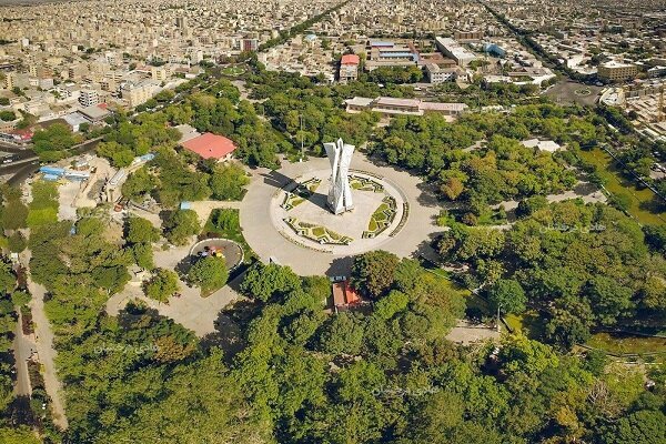 فعالیت دستفروشان در باغ گلستان ممنوع شد