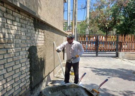 آماده‌سازی و زیرسازی سطوح باغ‌شهر تبریز برای رنگ‌آمیزی دیواره ها