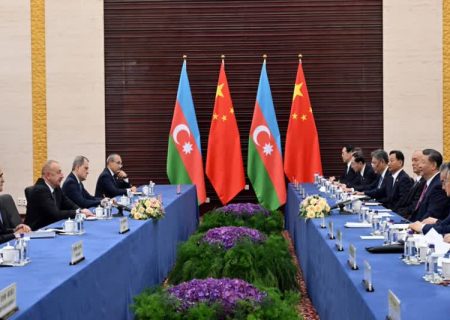 چین از ارتقای وضعیت حقوقی آذربایجان در سازمان همکاری شانگهای حمایت می کند