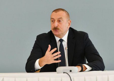 علیئو: شرط اصلی توافقنامه صلح تغییر قانون اساسی ارمنستان است