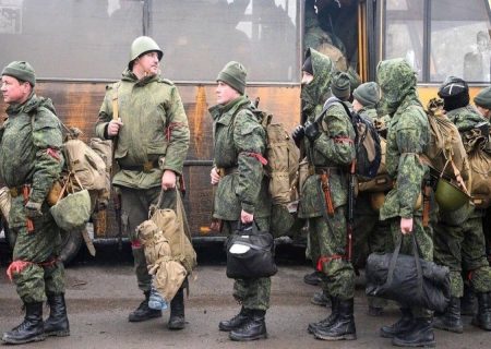 امسال حدود ۱۹۰ هزار روس با ارتش قرارداد امضا کردند