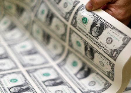 دلار در کانال ۶۱ هزار تومانی