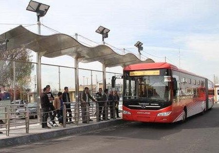 اختلال خدمات BRT در محدوده میدان شهید بهشتی/ اهتمام مدیریت شهری در تسریع اجرای پروژه سنگفرش