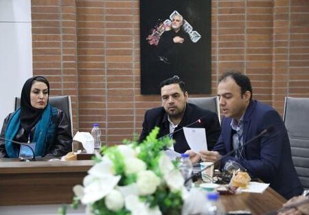 تقدیر از ۱۰ تشکل حوزه جوانان در جشنواره ملی سمن‌ها/ تا سال ۱۴۰۷، هر ۴ هزار جوان ایرانی یک تشکل خواهد داشت