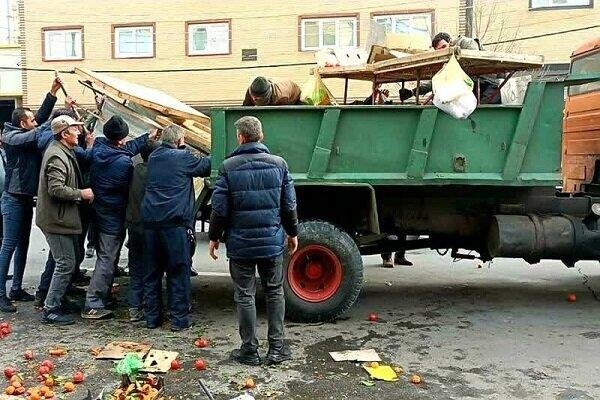 جمع‌آوری ۳۷۹ خودرو سد معبری و طبق میوه فروش از سطح منطقه ۴