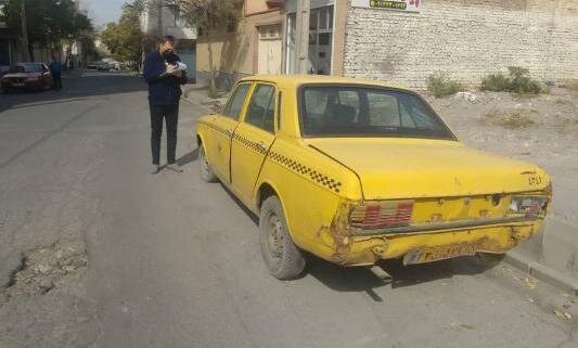 جمع آوری ۱۵ خودروهای فرسوده رها شده از ابتدای سال تا کنون در جنوب غرب تبریز