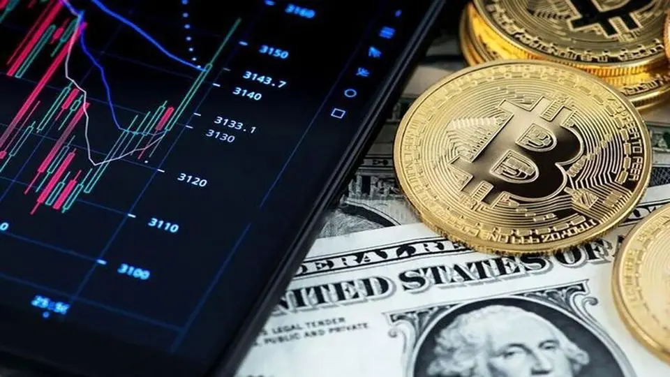 زلزله در بازار ارز دیجیتال : قیمت بیت کوین با سر زمین خورد
