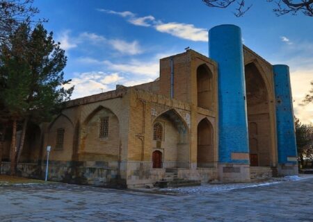 آزادسازی عرصه و حریم بقعه شیخ شهاب‌الدین اهری